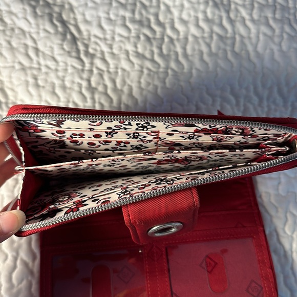Vera Bradley Red Microfiber Turnlock Wallet - Picture 6 of 9